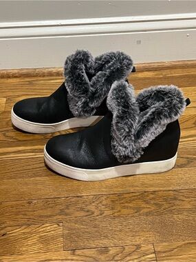 J SLIDES NYC Black Faux-Fur Slip-On Women’s Sneakers